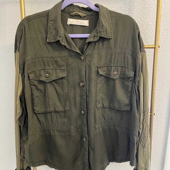 Free People green button up lightweight jacket shirt size M in great condition - Picture 1 of 6